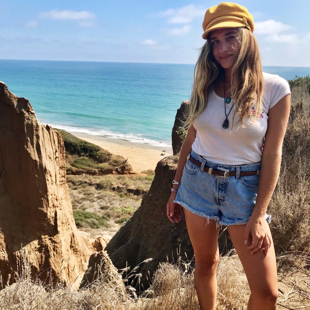 Meet your Posher, Danika